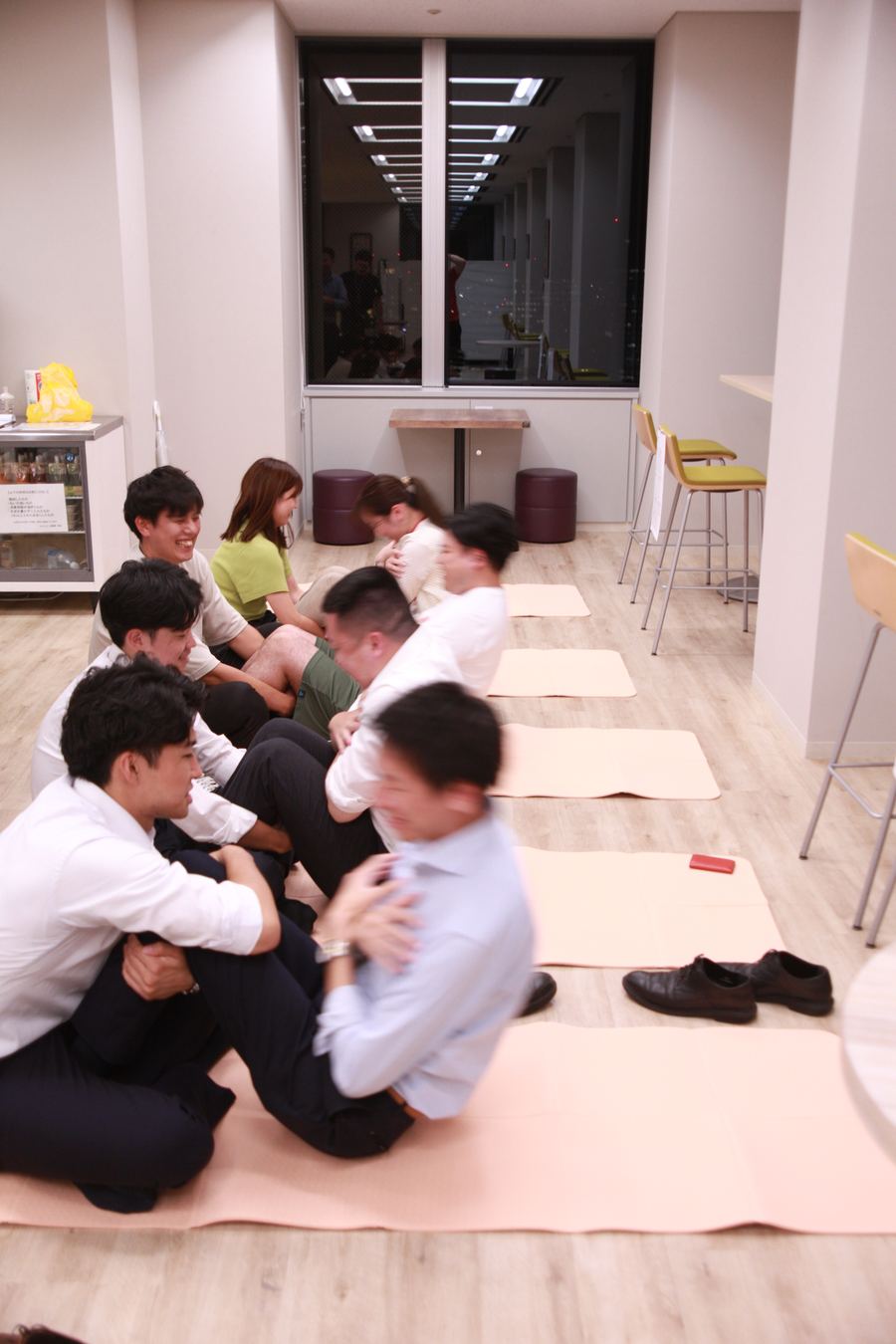 2人1組での上体起こし